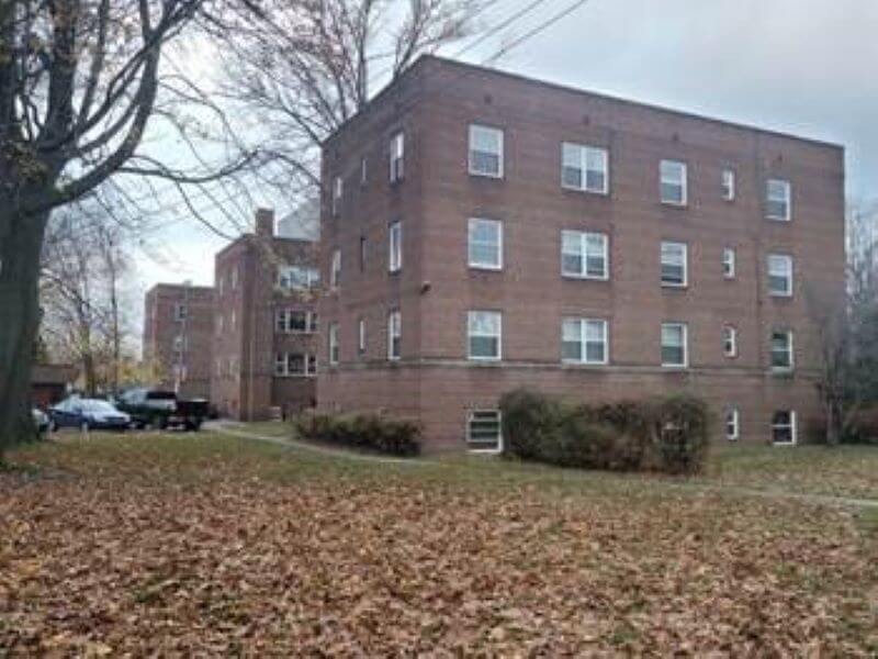 brick apartment building